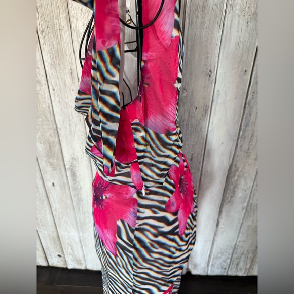 Fashion Nova Vibrant Pink Floral Zebra 2 Piece Set - Picture 8 of 11